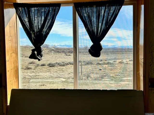 $330,000 | 1242 Highway 20, Basin, WY 82410