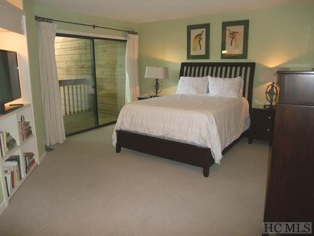 84UN-27 Emerald Ridge Road, Unit 27 Sapphire, NC 28774 - Photo 15 of 41 Gallery Image 15