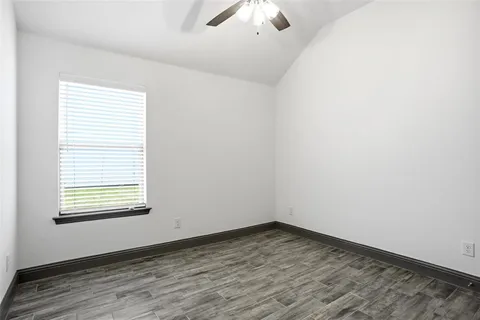 $324,900 | 210 Clover Circle, Weatherford, TX 76086