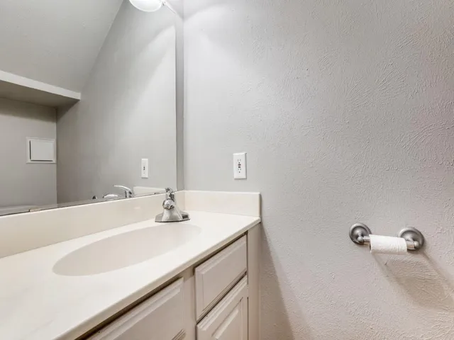 $1,850 | 5200 Martel Avenue, Unit 2C, Dallas, TX 75206