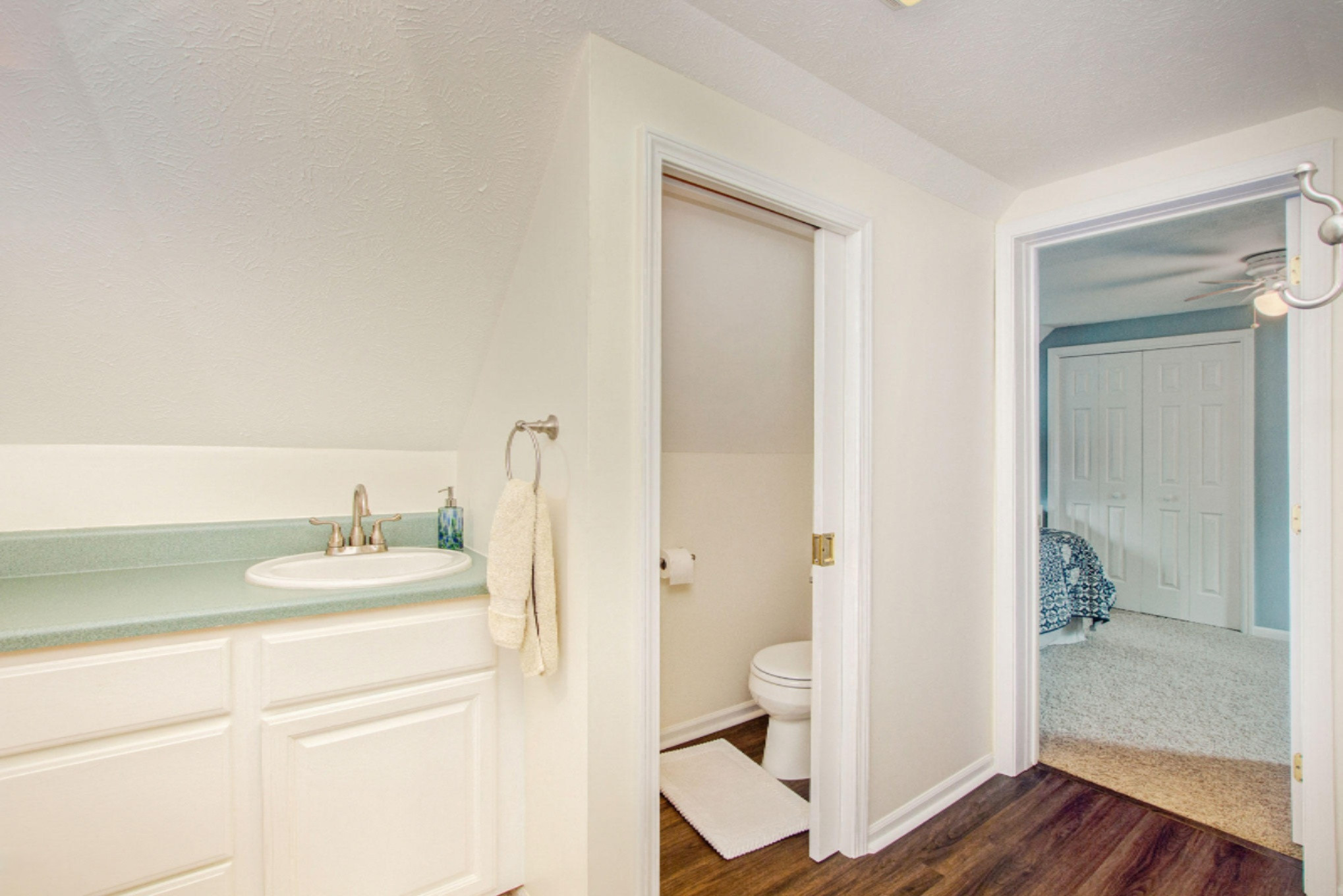 3520 Stearns Road Ludington, MI 49431 - Photo 34 of 86 En suite bathroom