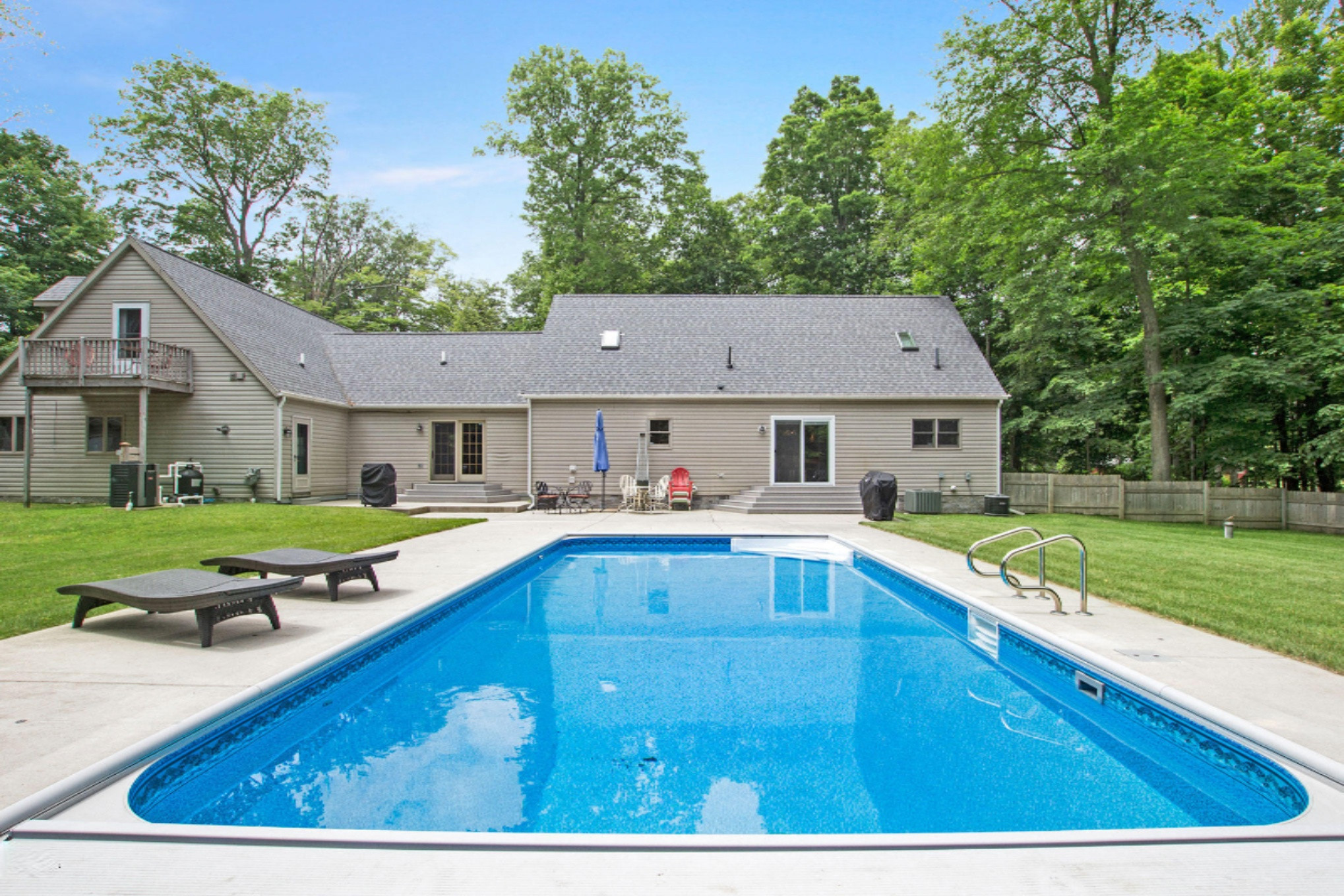 3520 Stearns Road Ludington, MI 49431 - Photo 5 of 86 Awesome pool