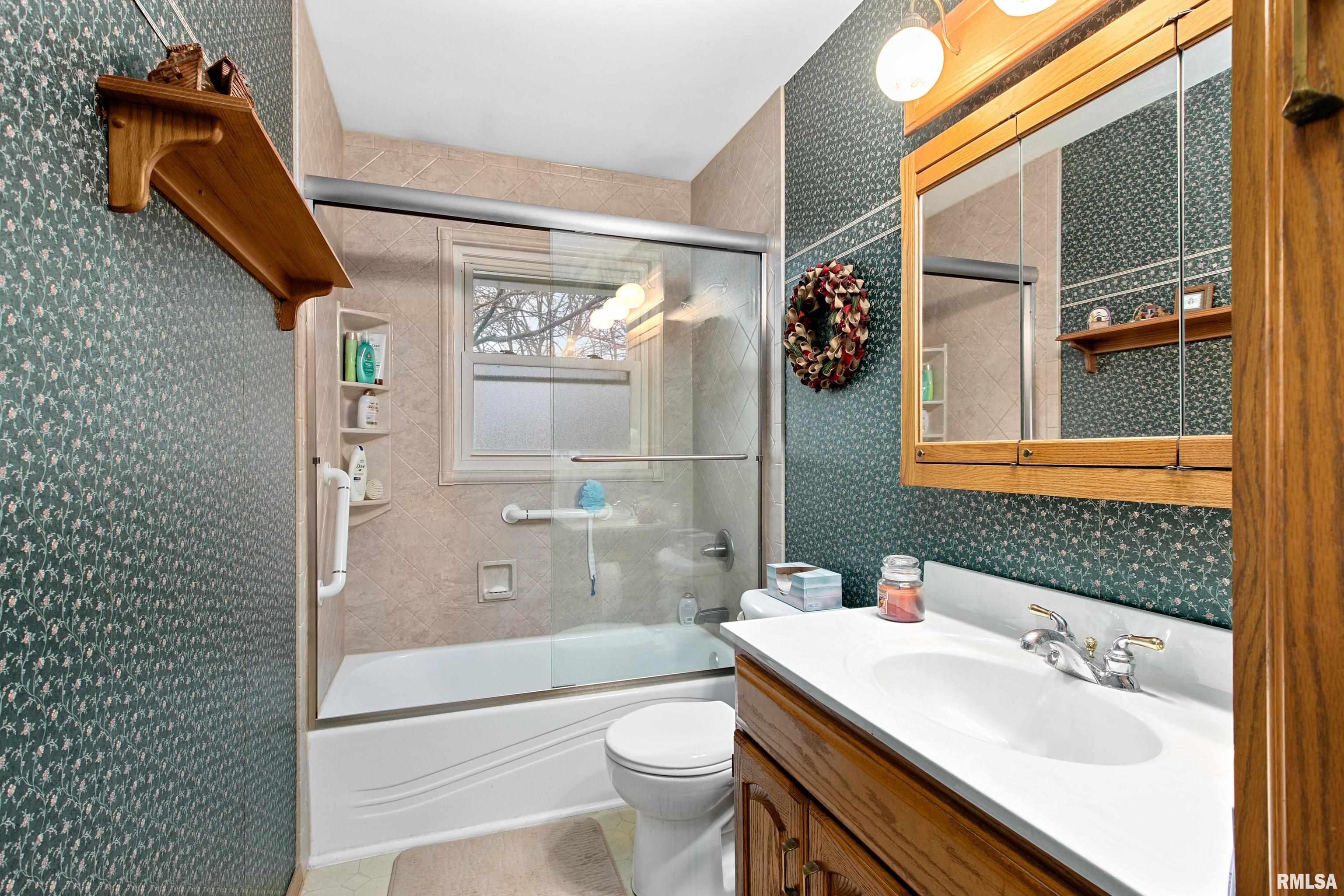 6146 North Hamilton Road Peoria, IL 61614 - Photo 13 of 25 Gallery Image 13