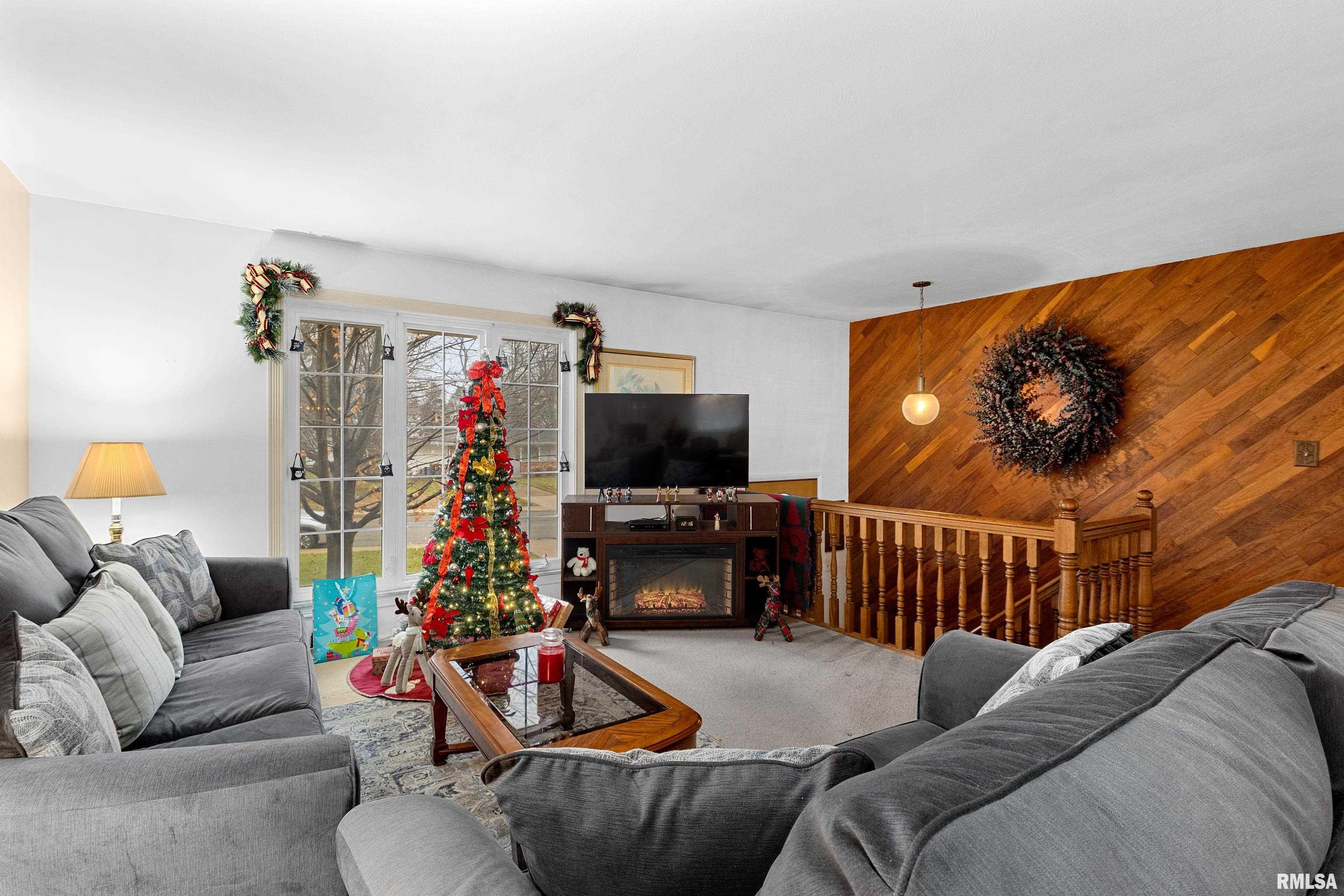 6146 North Hamilton Road Peoria, IL 61614 - Photo 5 of 25 Gallery Image 5