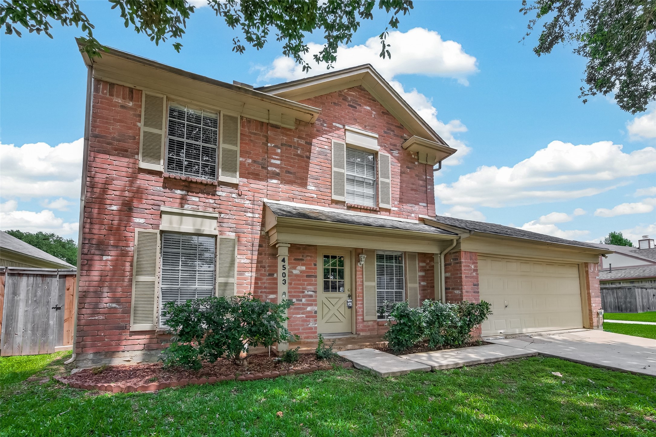 4503 Ranger Run Sugar Land, TX 77479 - Photo 3 of 25