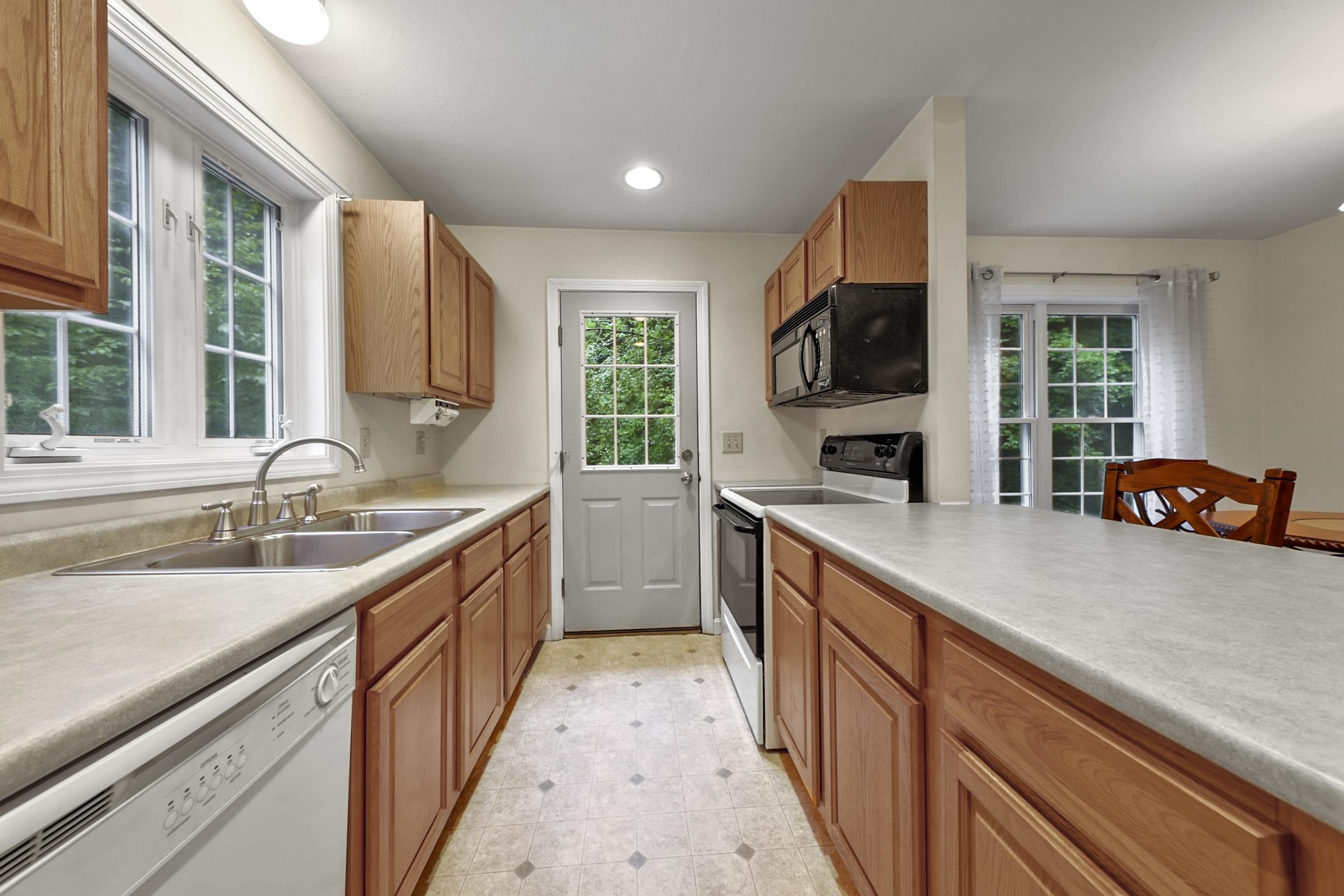 1194 Stark Road Conway, NH 03813 - Photo 3 of 25