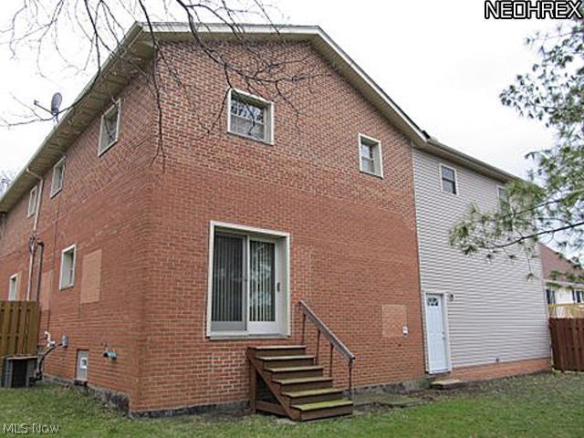 7233 Ward Road Cleveland, OH 44134 - Photo 16 of 17