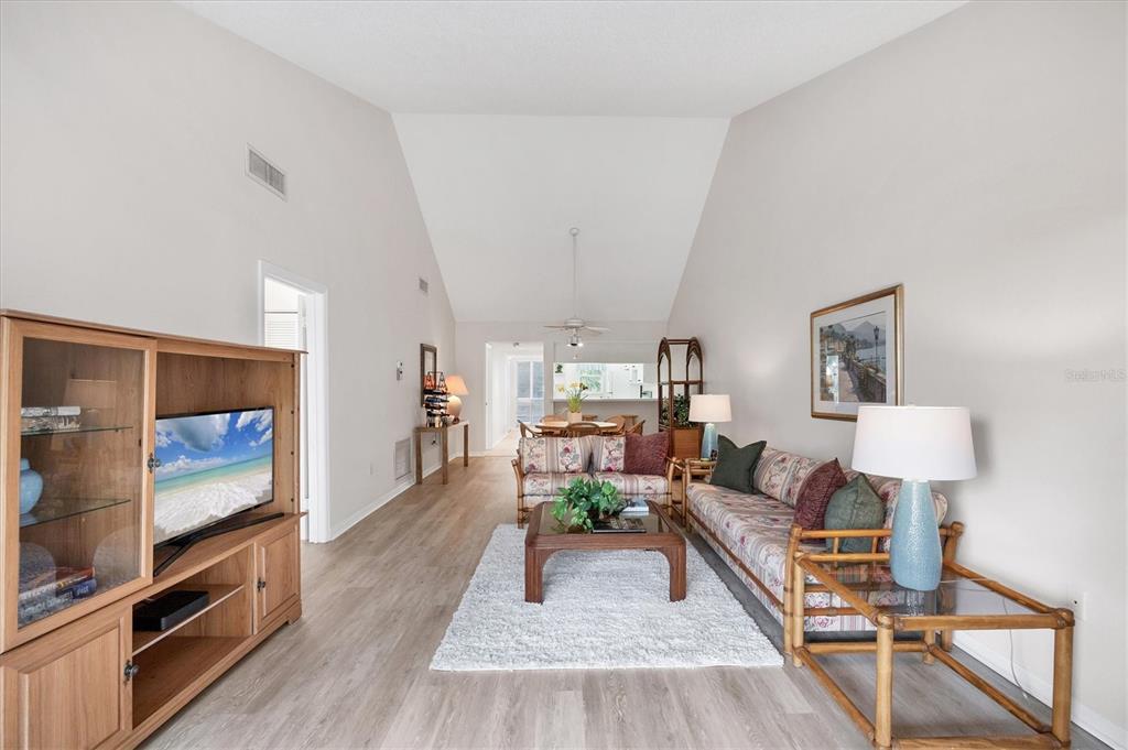 454 Cerromar Road, Unit 275 Venice, FL 34293 - Photo 9 of 51