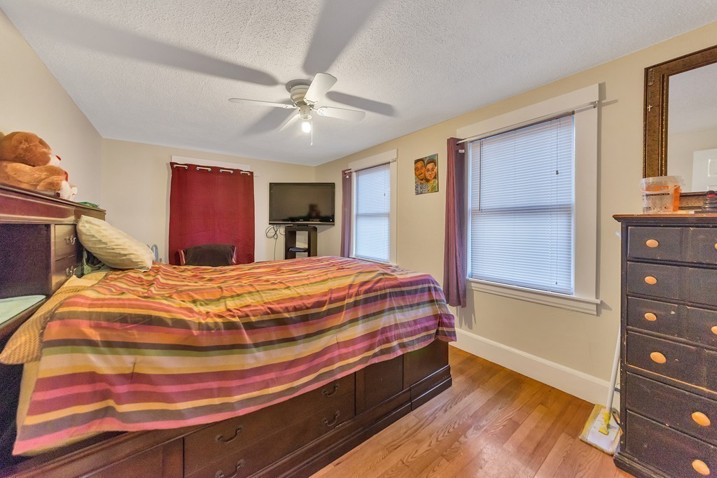334 Chapin Terrace Springfield, MA 01104 - Photo 12 of 23 Gallery Image 12