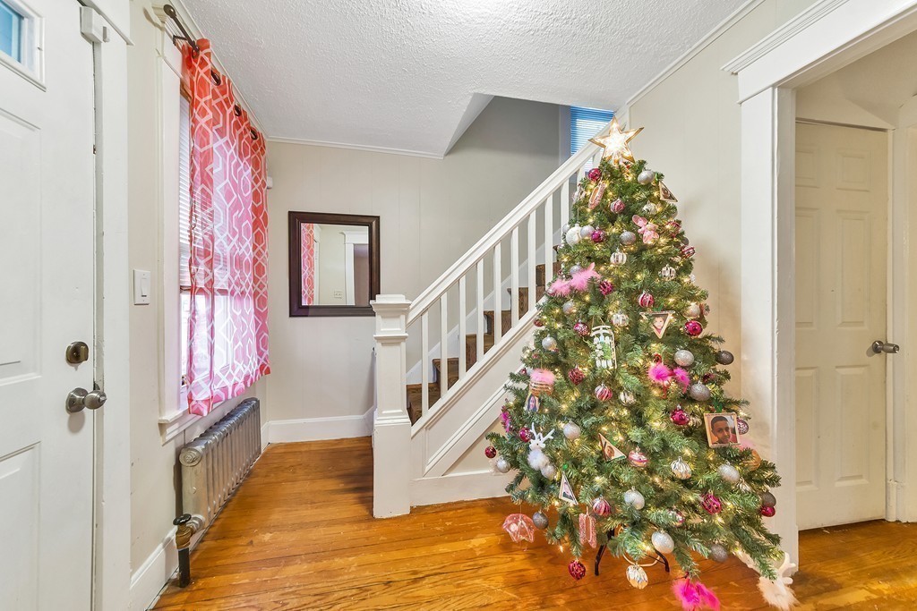 334 Chapin Terrace Springfield, MA 01104 - Photo 9 of 23 Gallery Image 9