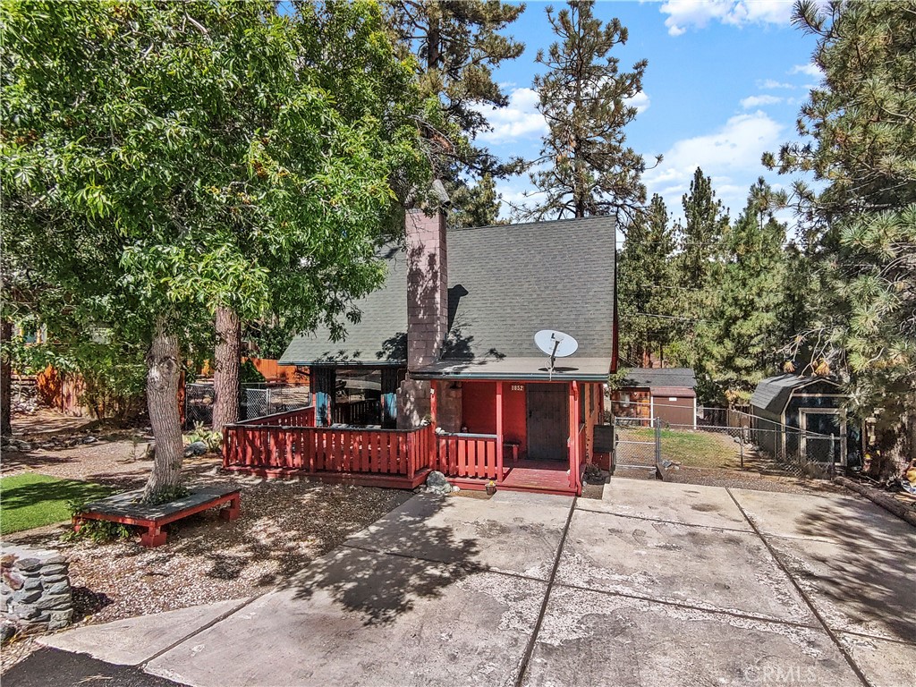 1852 Sparrow Road Wrightwood, CA 92397 - Photo 2 of 38 Gallery Image 2