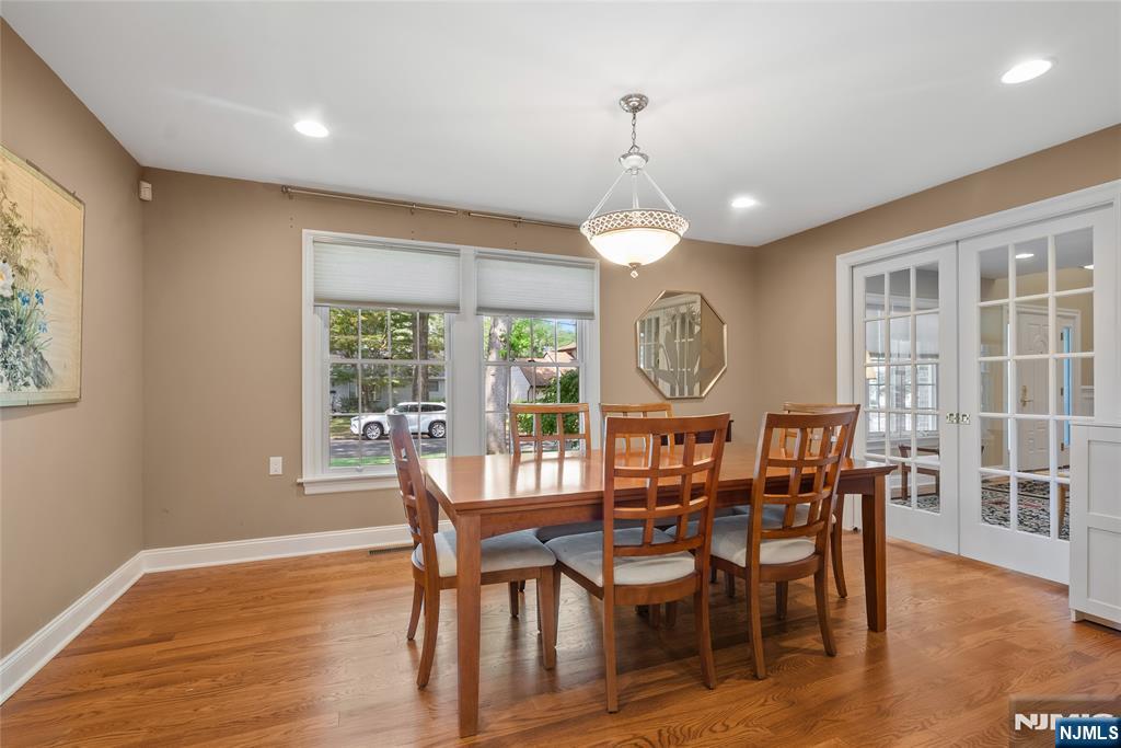 28 Demarest Road Paramus, NJ 07652 - Photo 15 of 32