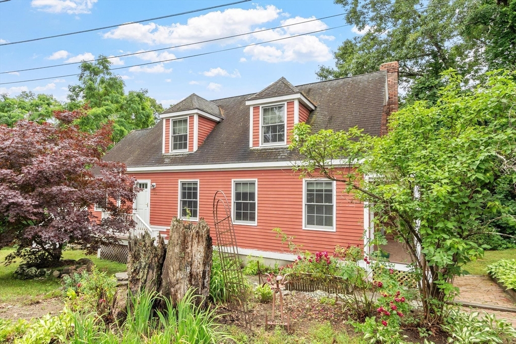 165 Old Stow Road Concord, MA 01742 - Photo 2 of 27