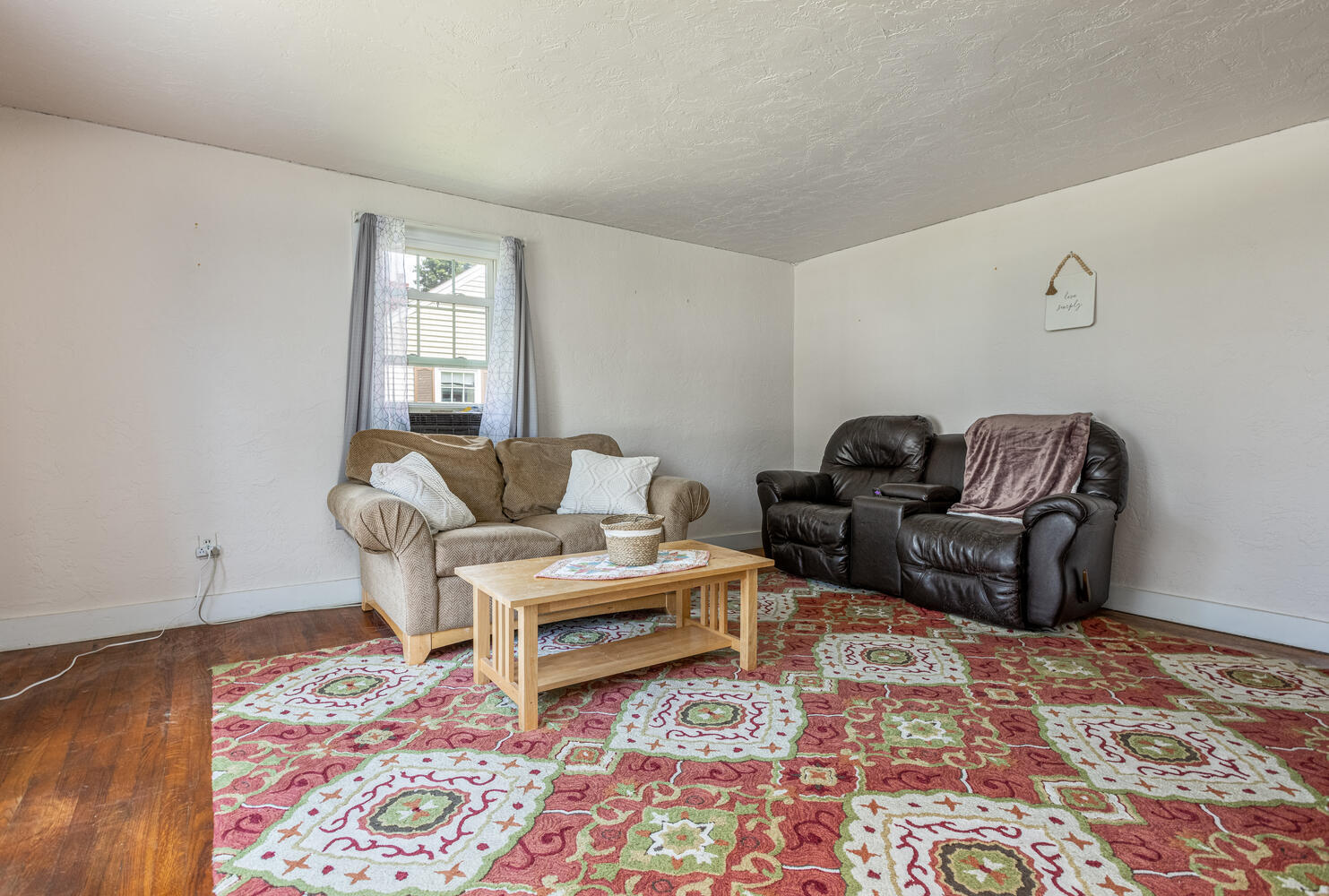 15 Old Orchard Road Saco, ME 04072 - Photo 10 of 32 15 Old Orchard Rd Saco ME-large-005-016-