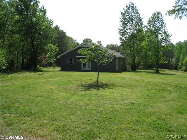 2141 Broad St Road Maidens, VA 23102 - Photo 8 of 20 Storage