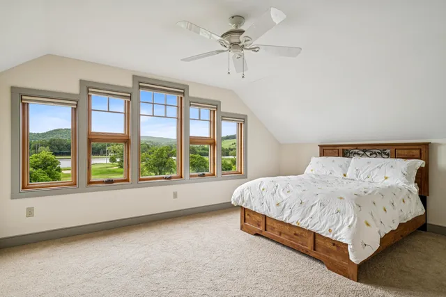 $1,865,000 | 2346 Quechee Main Street, Hartford, VT 05059