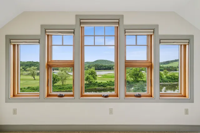 $1,865,000 | 2346 Quechee Main Street, Hartford, VT 05059