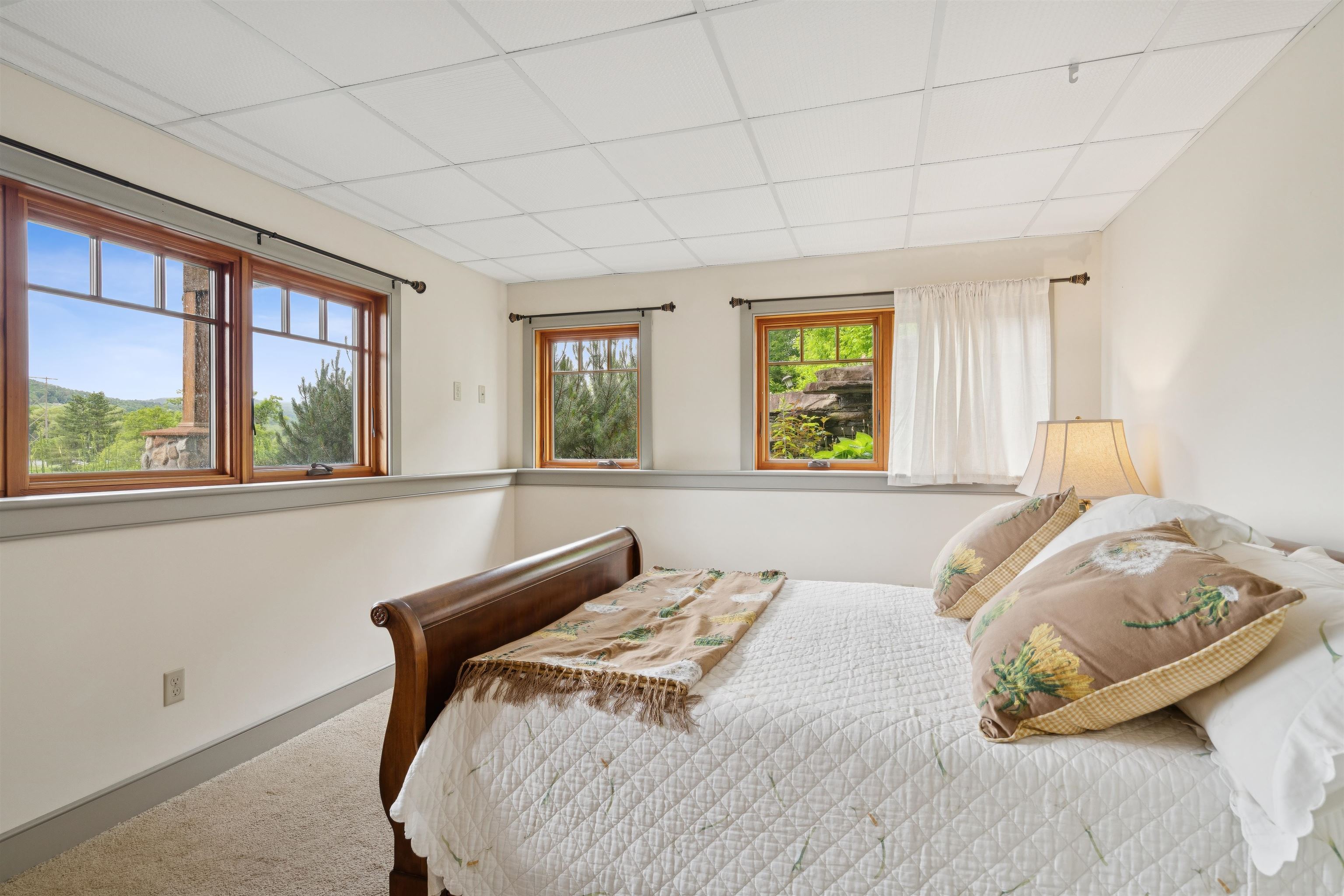 2346 Quechee Main Street Hartford, VT 05059 - Photo 28 of 32