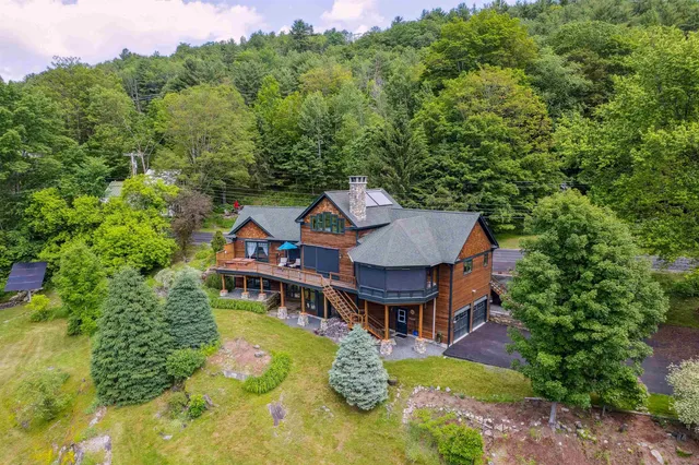 $1,865,000 | 2346 Quechee Main Street, Hartford, VT 05059