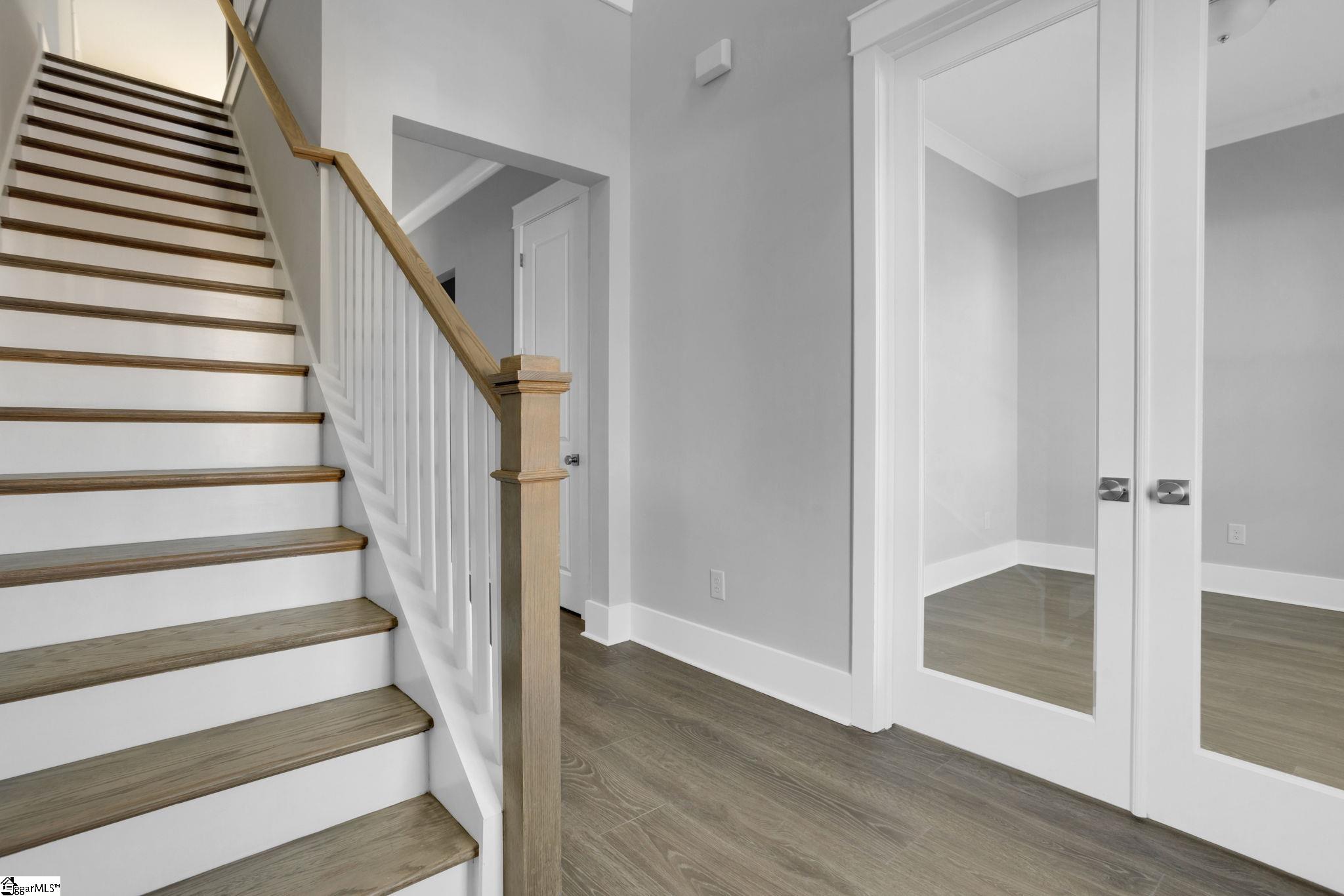 101 Tanner Hall Lane Greenville, SC 29607 - Photo 3 of 36 Gallery Image 3