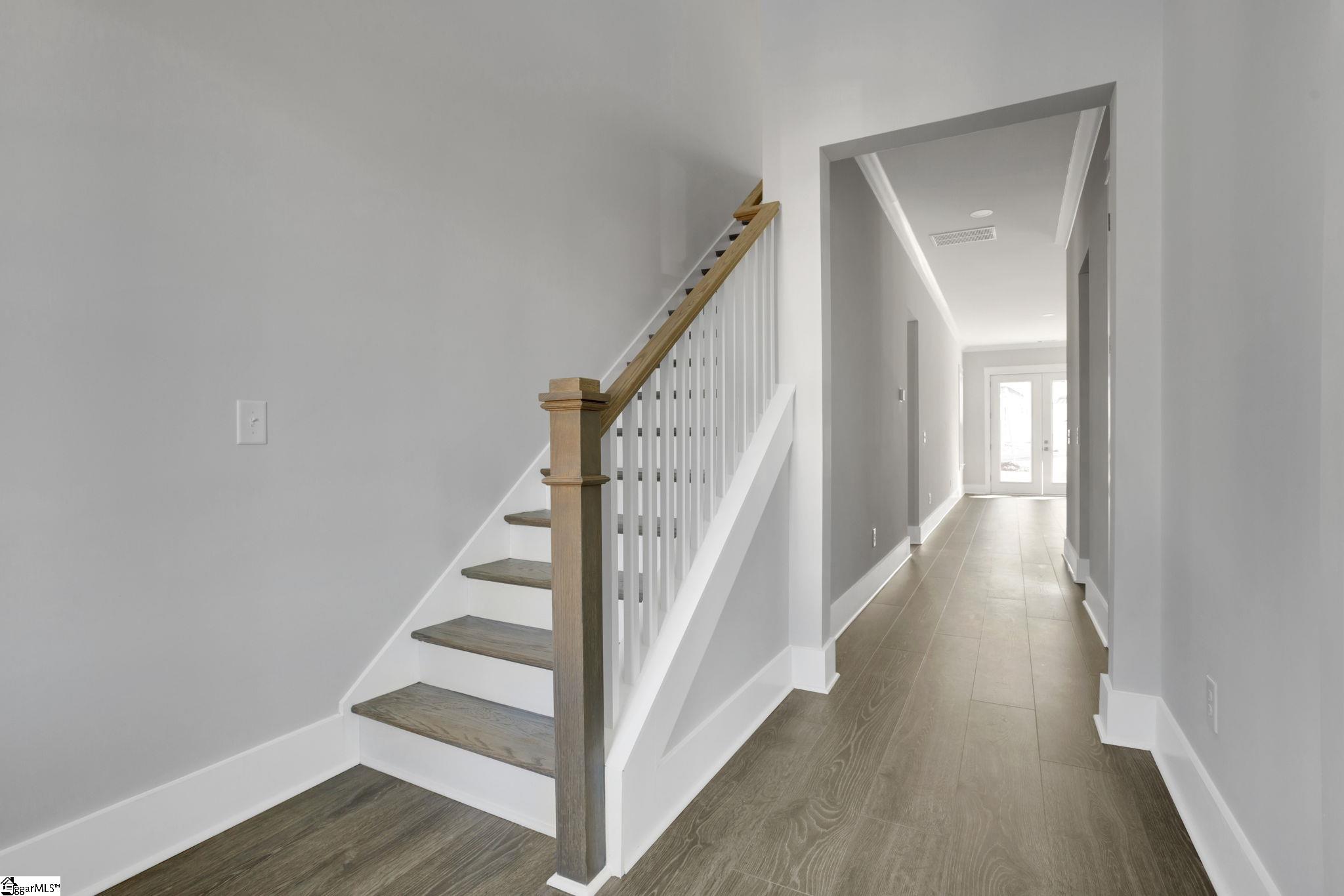 101 Tanner Hall Lane Greenville, SC 29607 - Photo 4 of 36 Gallery Image 4