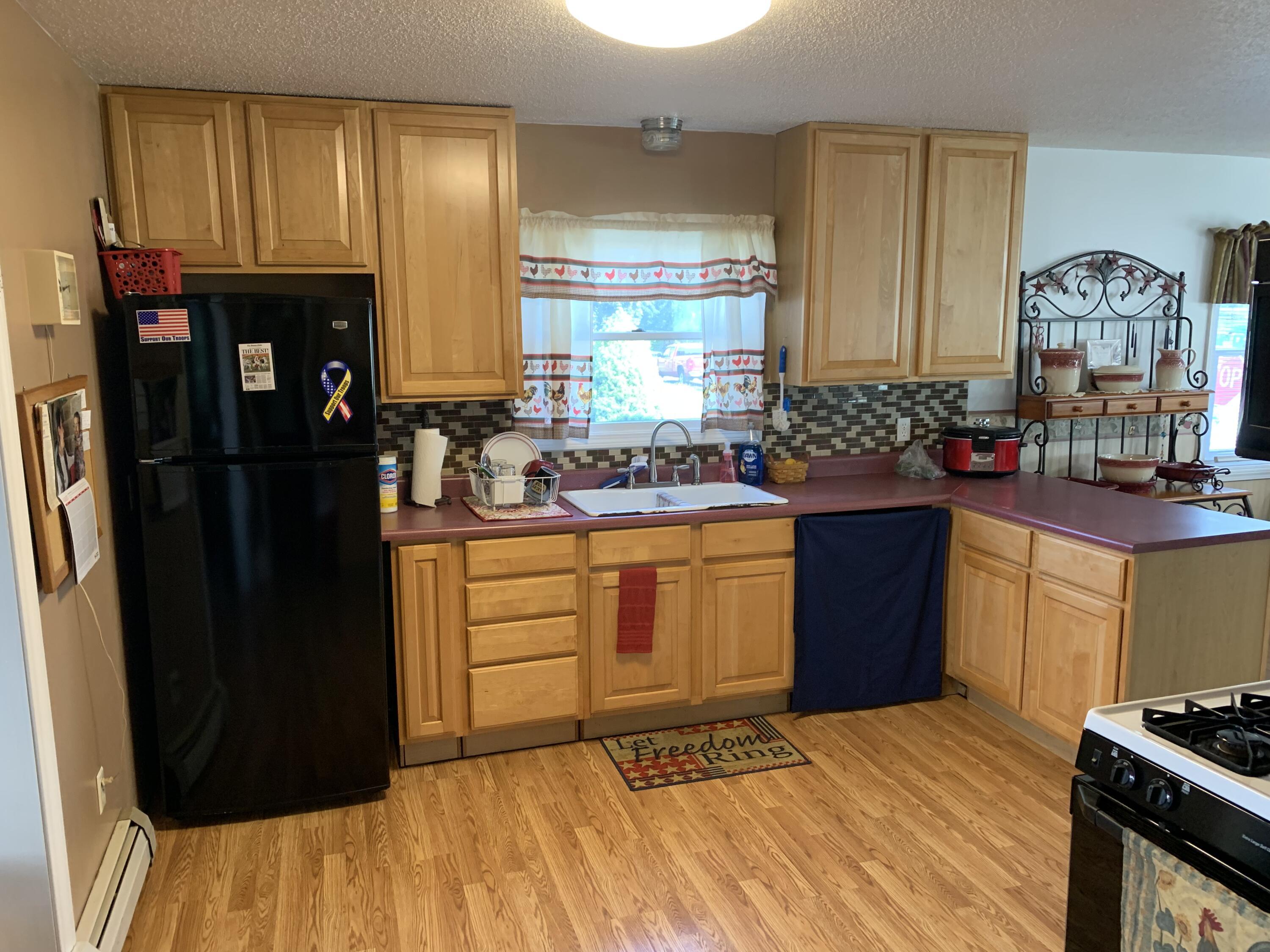 68 Congress Street Millinocket, ME 04462 - Photo 11 of 40 407F4A80-CD9C-45A3-9B9F-0A9312DA1AAC