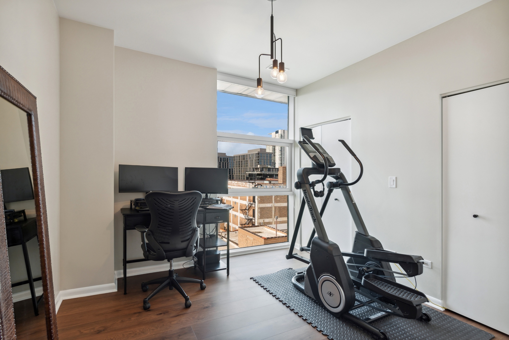 225 South Sangamon Street, Unit 912 Chicago, IL 60607 - Photo 16 of 22 Gallery Image 16