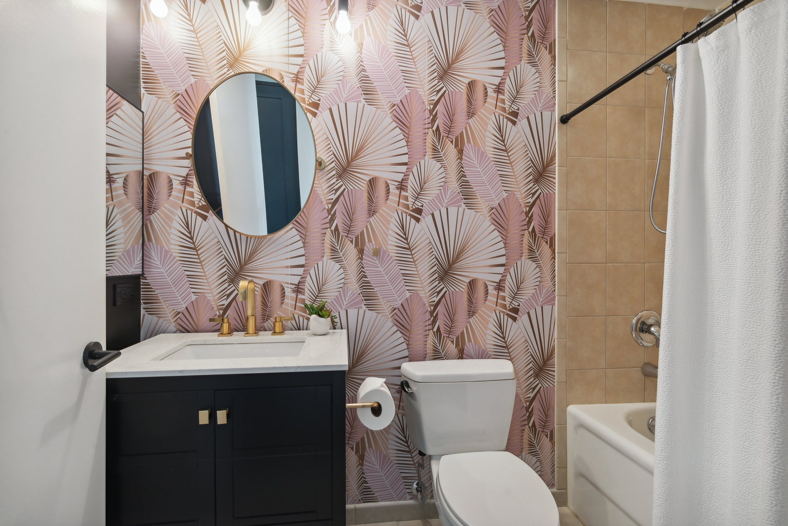 225 South Sangamon Street, Unit 912 Chicago, IL 60607 - Photo 17 of 22 Gallery Image 17