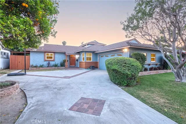 $1,550,000 | 9326 Via Amorita, Downey, CA 90241