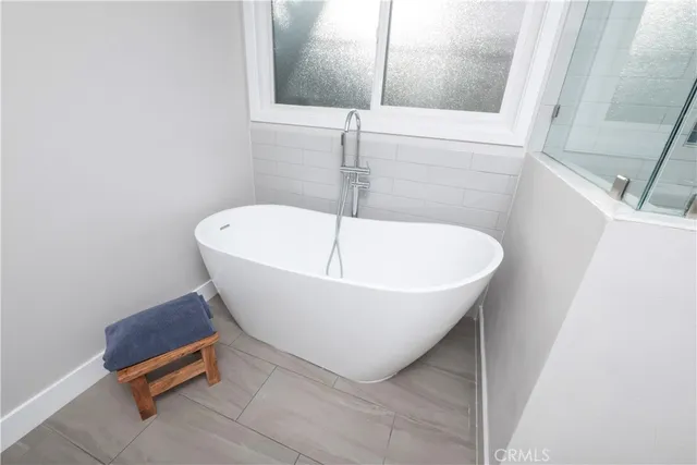 $1,550,000 | 9326 Via Amorita, Downey, CA 90241