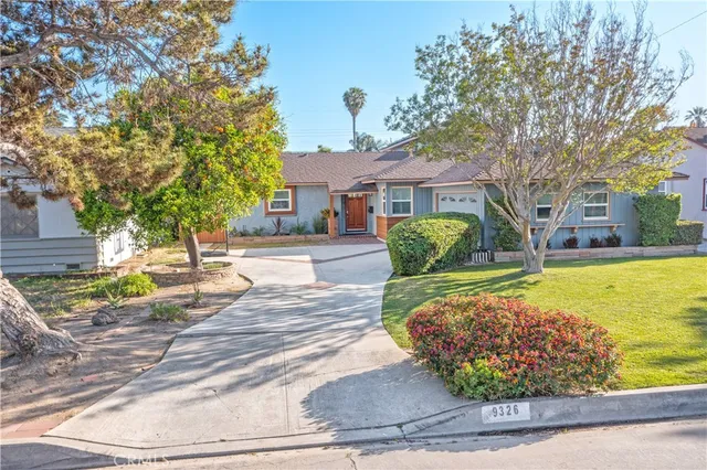 $1,550,000 | 9326 Via Amorita, Downey, CA 90241