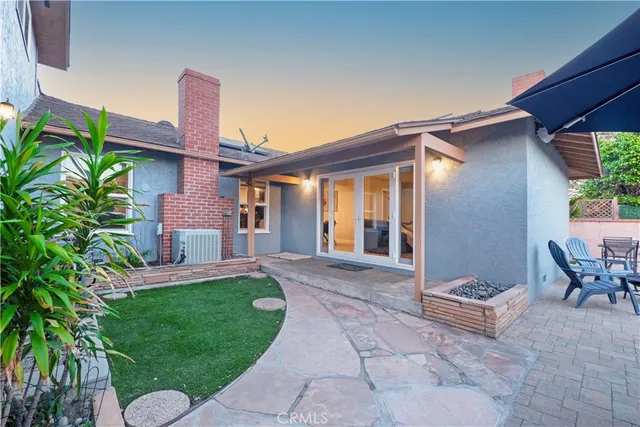 $1,550,000 | 9326 Via Amorita, Downey, CA 90241