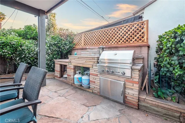 $1,550,000 | 9326 Via Amorita, Downey, CA 90241