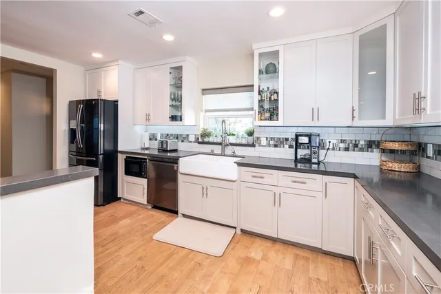 $1,550,000 | 9326 Via Amorita, Downey, CA 90241