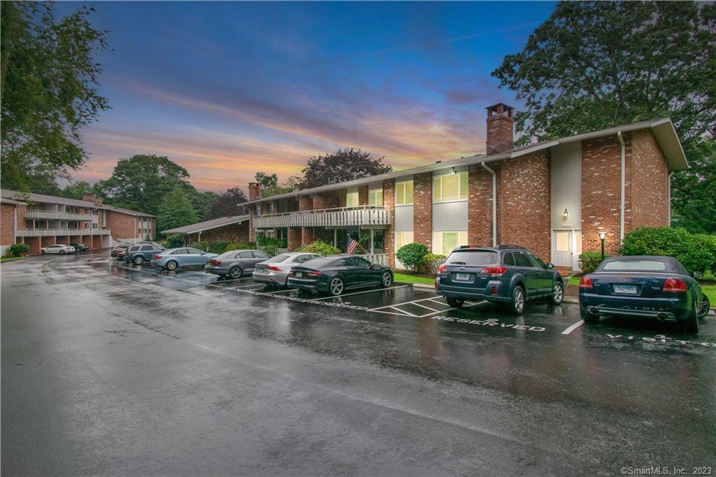 10 Mill Hill Road, Unit 10 Fairfield, CT 06890 - Photo 1 of 1 Gallery Image 1