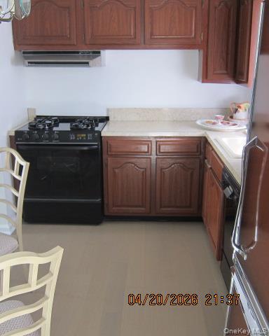 93 Woodview Road West Hempstead, NY 11552 - Photo 12 of 25