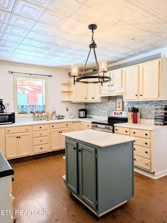 724 West Old Highway 53, Celina, TN 38551