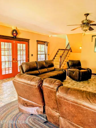 724 West Old Highway 53, Celina, TN 38551