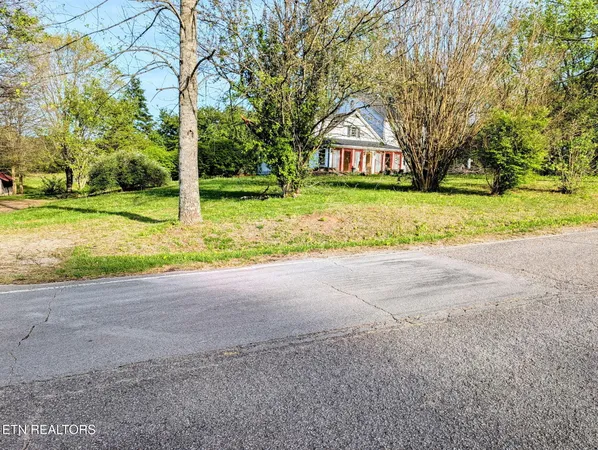724 West Old Highway 53, Celina, TN 38551