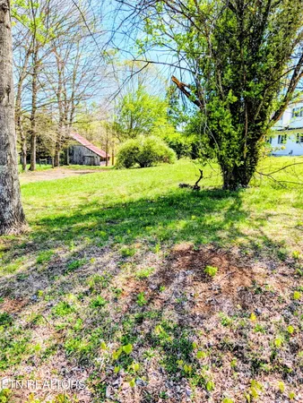 724 West Old Highway 53, Celina, TN 38551