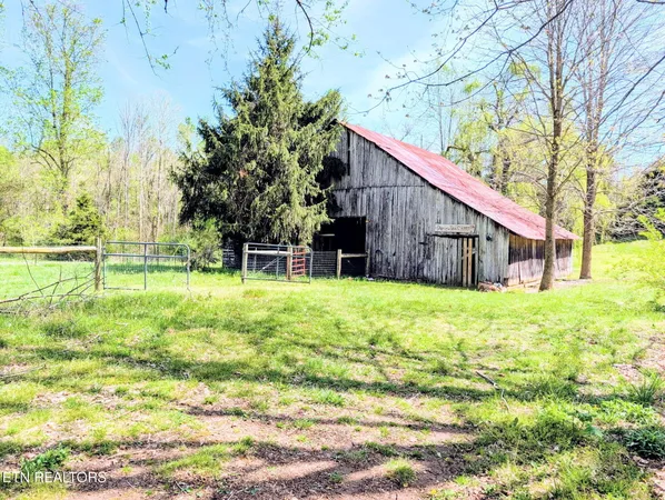 724 West Old Highway 53, Celina, TN 38551