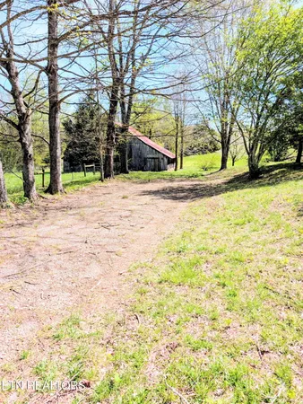 724 West Old Highway 53, Celina, TN 38551