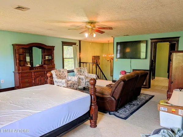 724 West Old Highway 53, Celina, TN 38551
