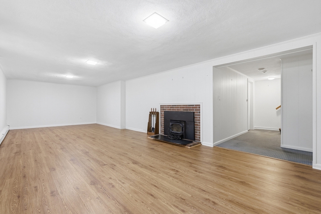 203 East Riding Drive Carlisle, MA 01741 - Photo 29 of 42 Gallery Image 29
