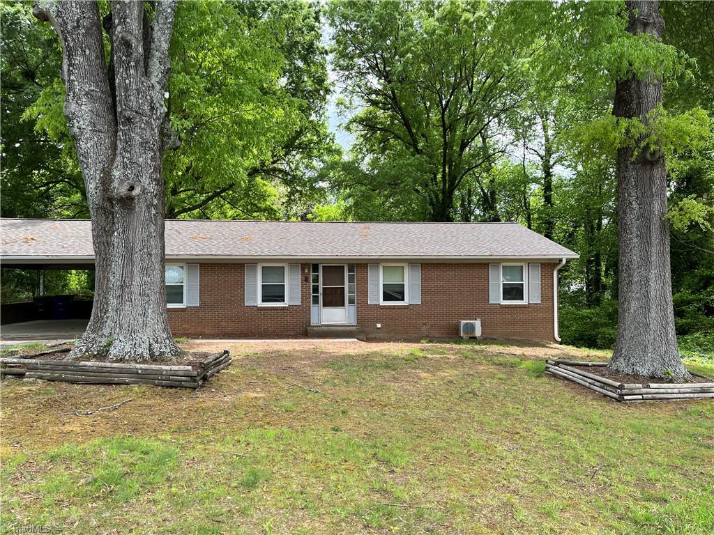 1040 Linger Road Winston-Salem, NC 27127 - Photo 2 of 6 Gallery Image 2