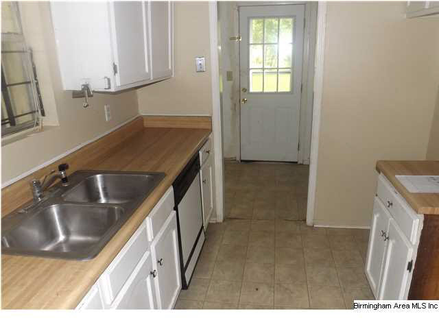 2726 Albemarle Road Montgomery, AL 36107 - Photo 4 of 9