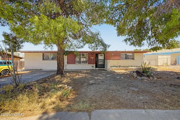 $190,000 | 128 West William Carey Street, Corona de Tucson, AZ 85641