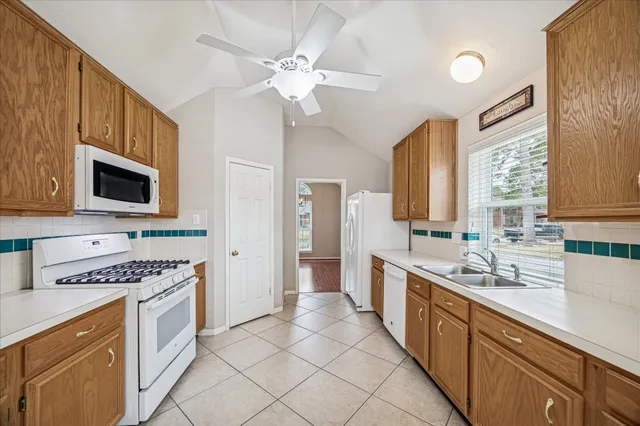 $385,000 | 12530 Hammersmith Drive, Tomball, TX 77377