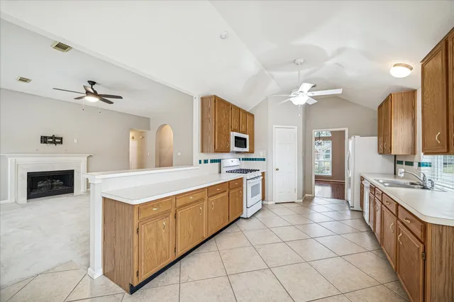 $385,000 | 12530 Hammersmith Drive, Tomball, TX 77377