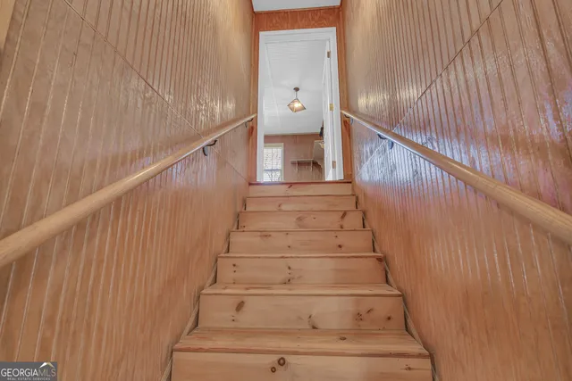 $570,000 | 433 Neal Road, Commerce, GA 30530